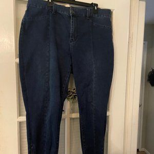 LIKE NEW!  Zipper ankle jeans
